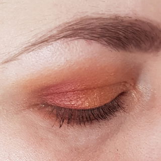 Apollo, sun beam und halo auf dem Lid (von li. nach re.) dirty mars in die Lidfalte und guava zum verblenden