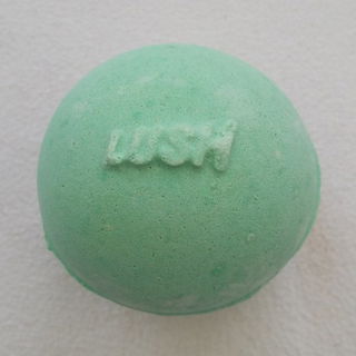 Avobath - Badebombe - LUSH