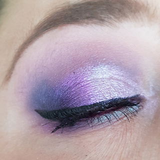 Lila auf Glitterglue für starke Farbe