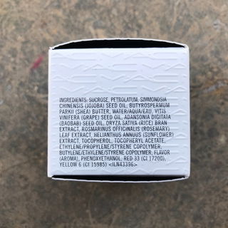 Lip Scrubtious - M·A·C