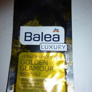 Luxury - Verwöhnmomente Golden Glamour Badesalz von Balea
