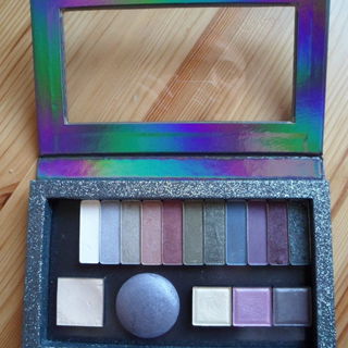 Phantom Medium Palette - Z Palette