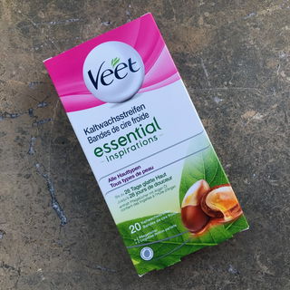 Kaltwachsstreifen essential inspirations - Veet