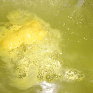 Spring Bunny - Badebombe von LUSH