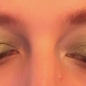 AMU  mit Shiseido luminizing satin trio GR305 Jungle  und Lancome color focus duo 103 Night and day unter den Brauen