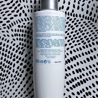 Essential - Everyday Handlotion - Douglas Collection