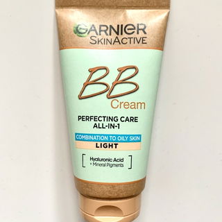 SkinActive - BB Cream Perfecting Care All-in-1 Combination to oily skin von Garnier