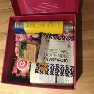 Glow Highlight Box 2018 von dm