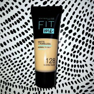 Fit Me! - Matte+Poreless Foundation - Maybelline