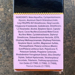 Born This Way - Undetectable Medium To Full Coverage Foundation - Too Faced